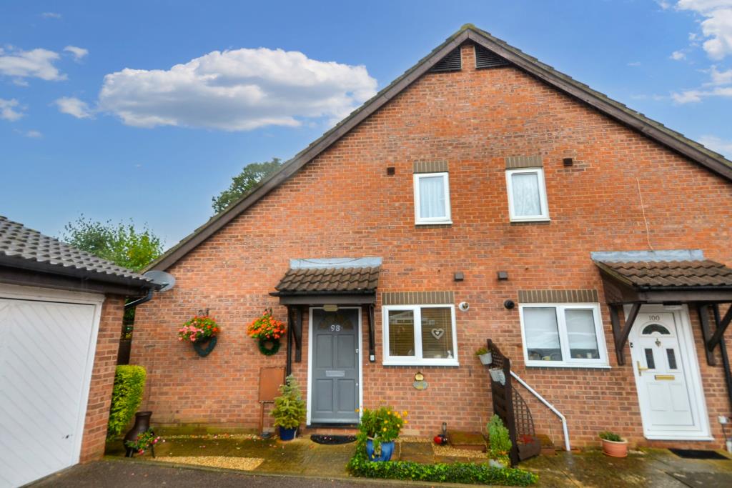 Elgar Drive Shefford